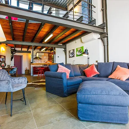 Stephanina Di Loft Apartment