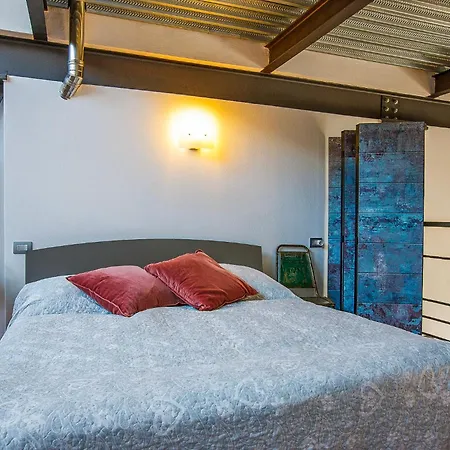 Stephanina Di Loft Apartment Ghiffa